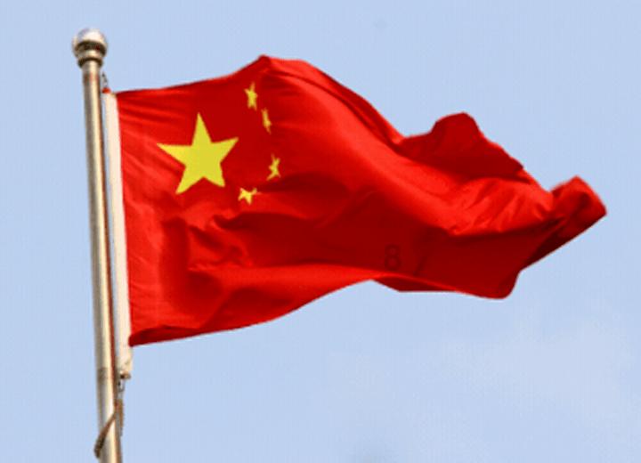 强颜欢笑的人累不累？这是成年人体现？游戏画面